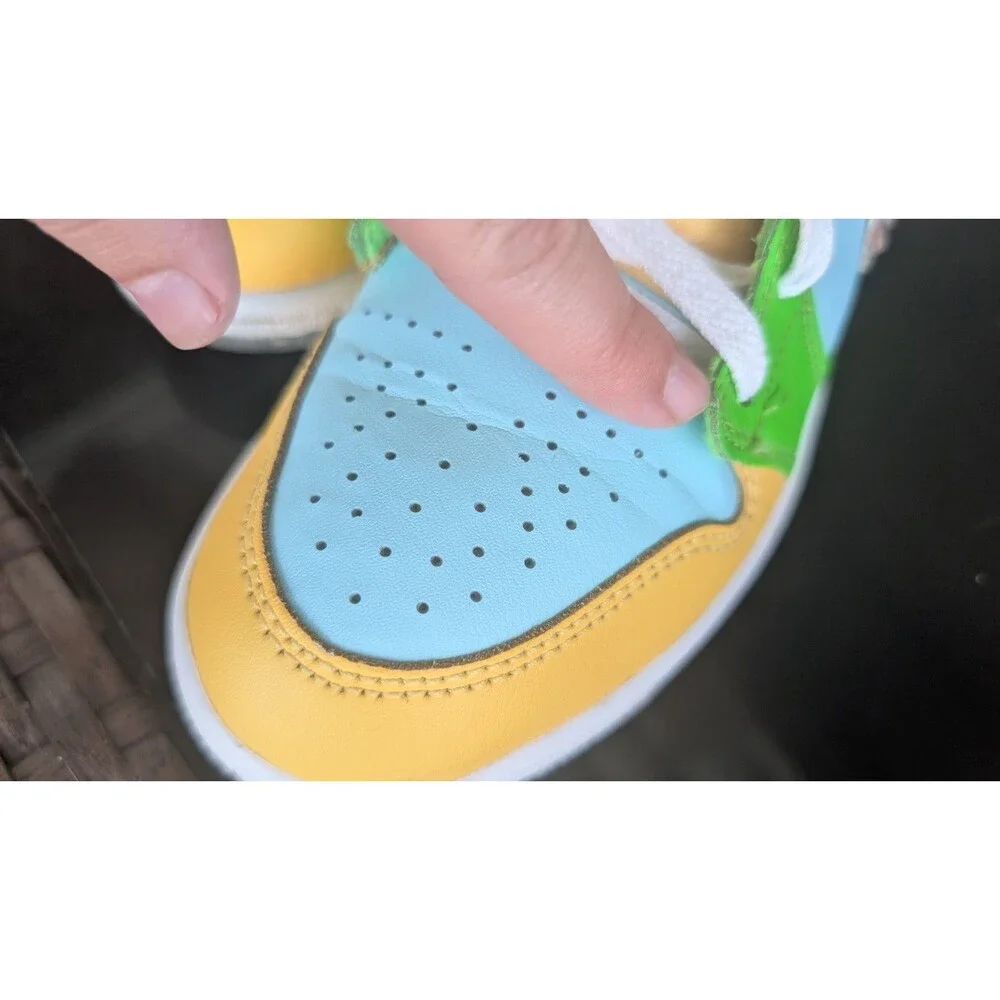 Nike Air Jordan 1 Mid SE 'Recycled Grind' sneakers